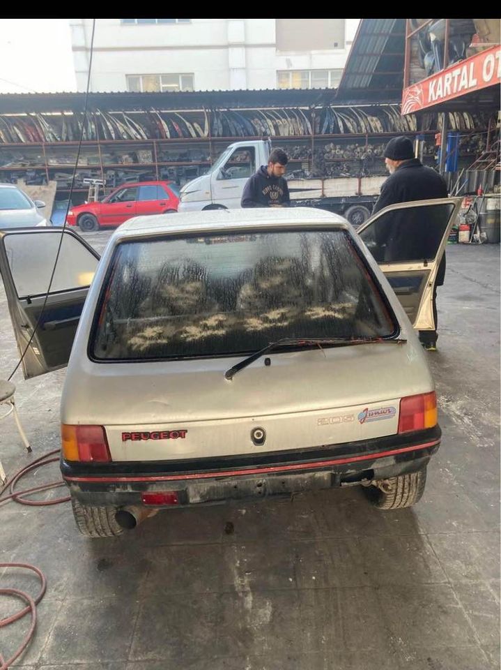 Peugeot 205 Juni̇or Tüm Yedek Parçalari